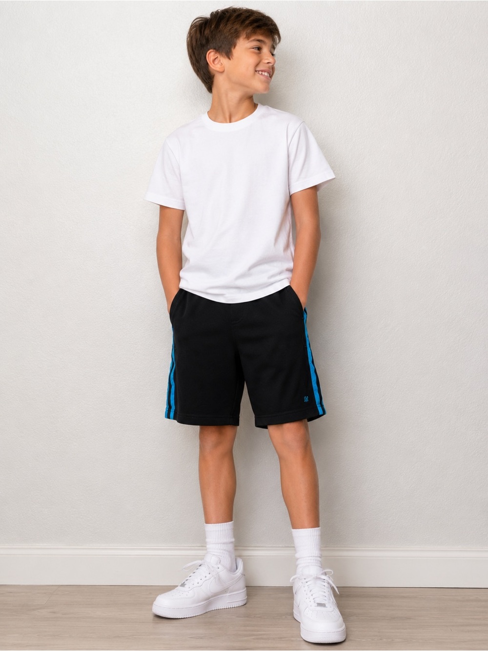 Old Navy Boys Athletic Shorts Black Blue Performance Active Size Small - Picture 1 of 4